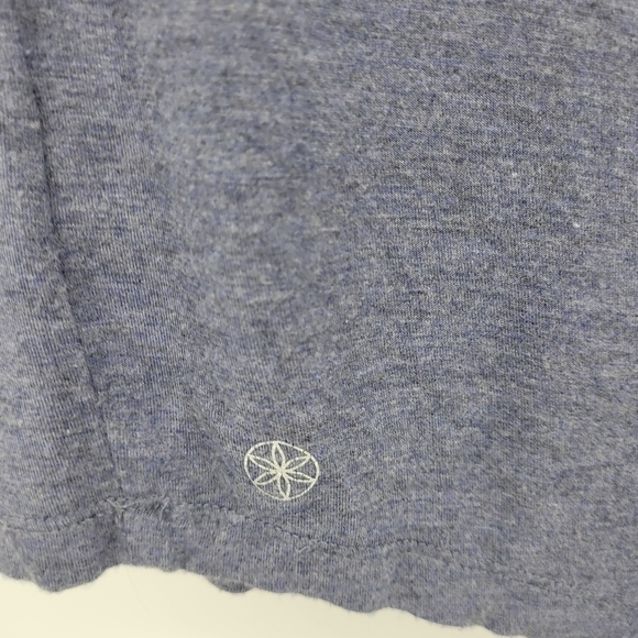 Women’s Gaiam Grey Shirt “ Less Mondays More Yoga ” Size S - Picture 8 of 11